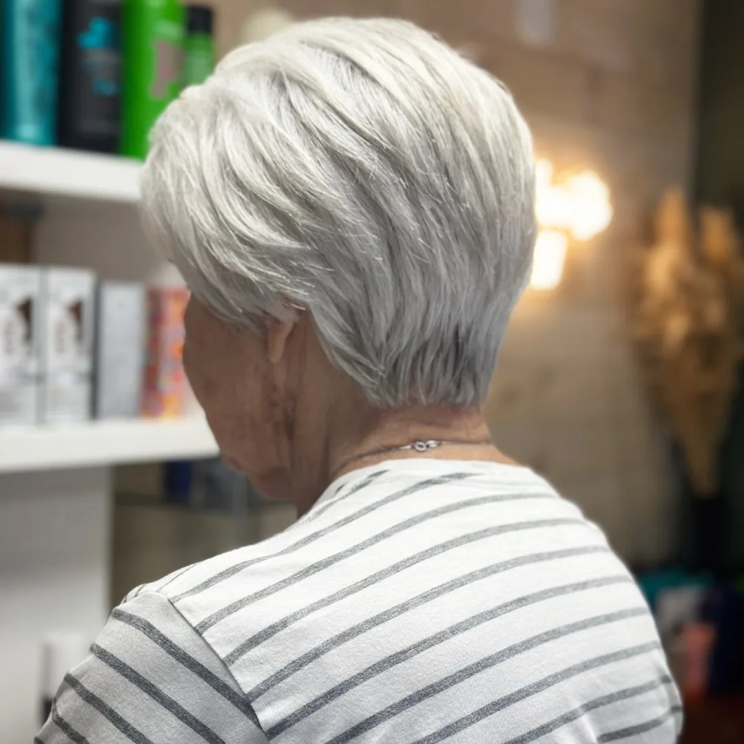 Coupe courte femme